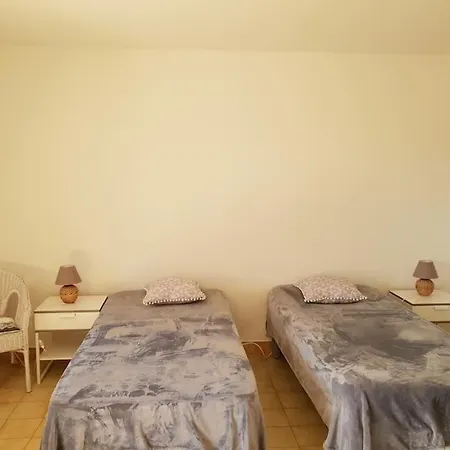 Lou Cigaloun - Ana Location * Греу-ле-Бэн